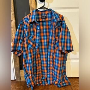 Men’s short sleeve pearl snap shirt